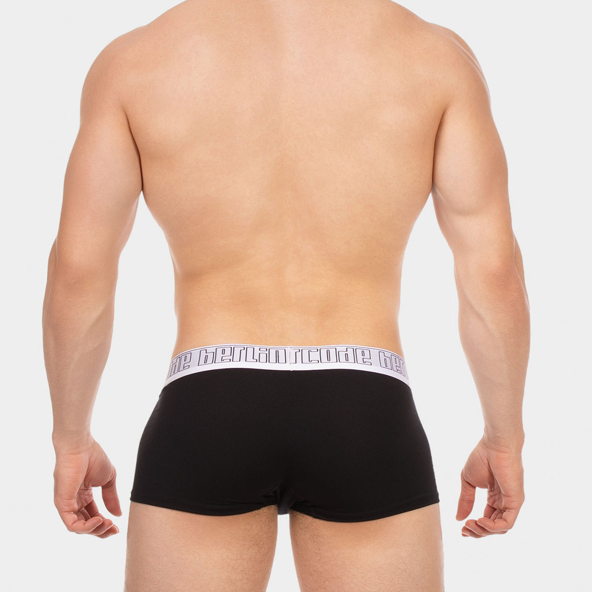 Barcode Berlin Boxer Revaz Black