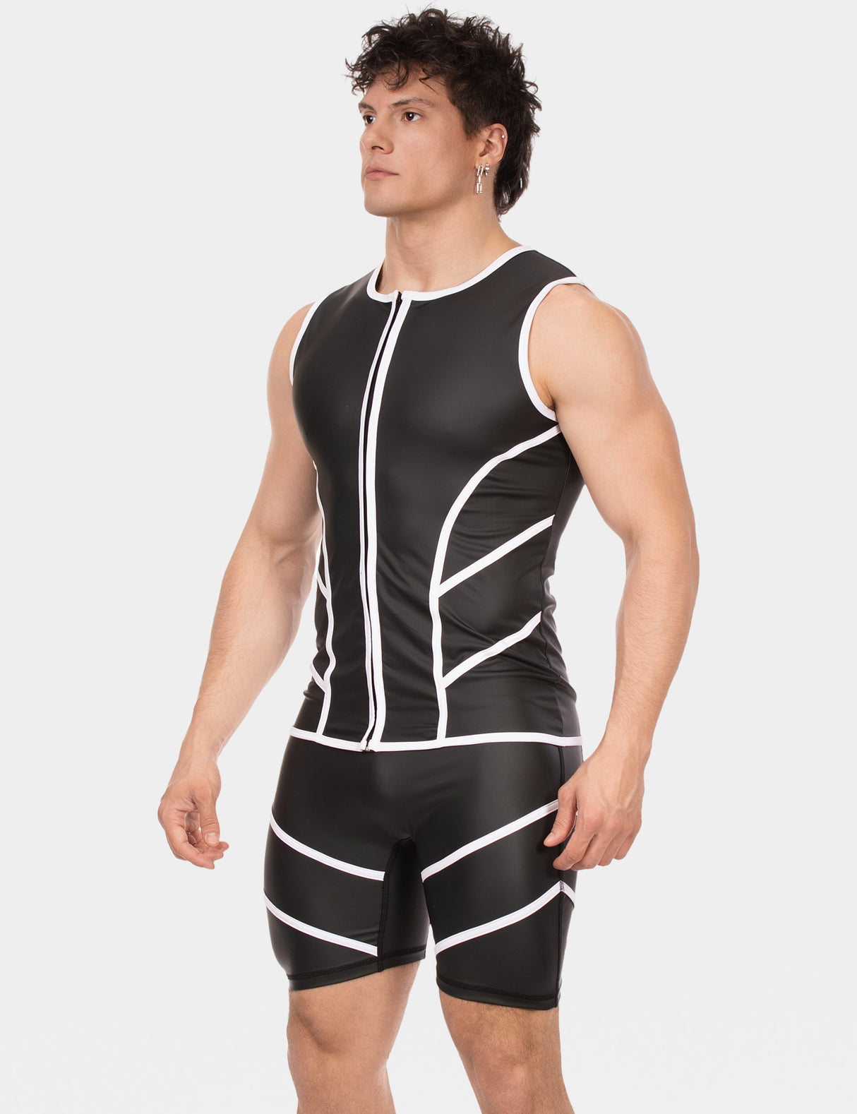 Barcode Berlin Vest Robin Black White