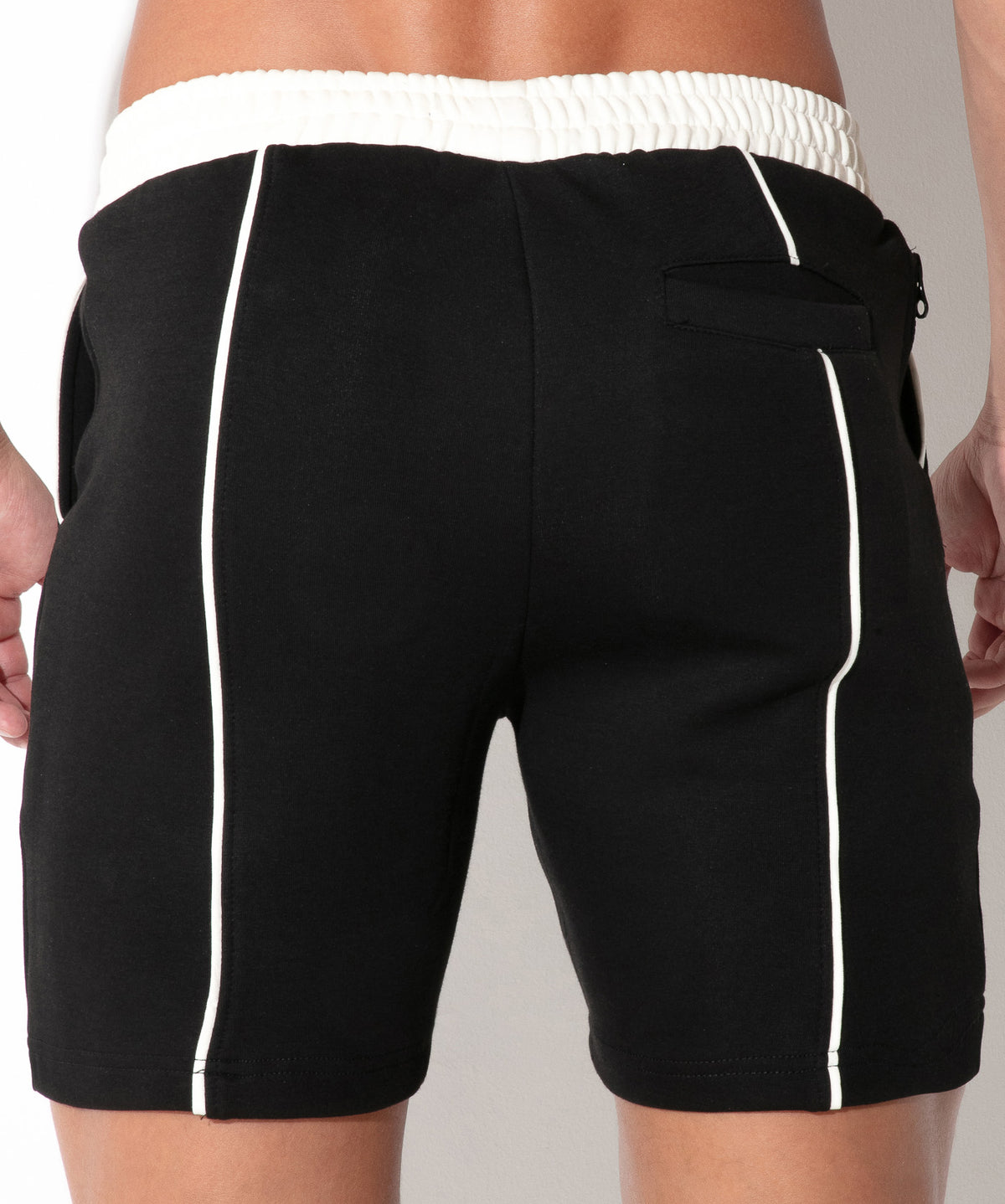 Code 22 Lounge Short Black