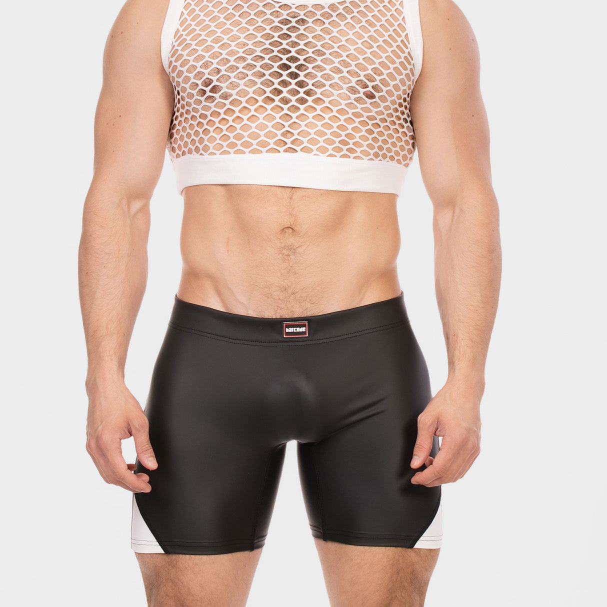 Barcode Berlin Short Vess White Black