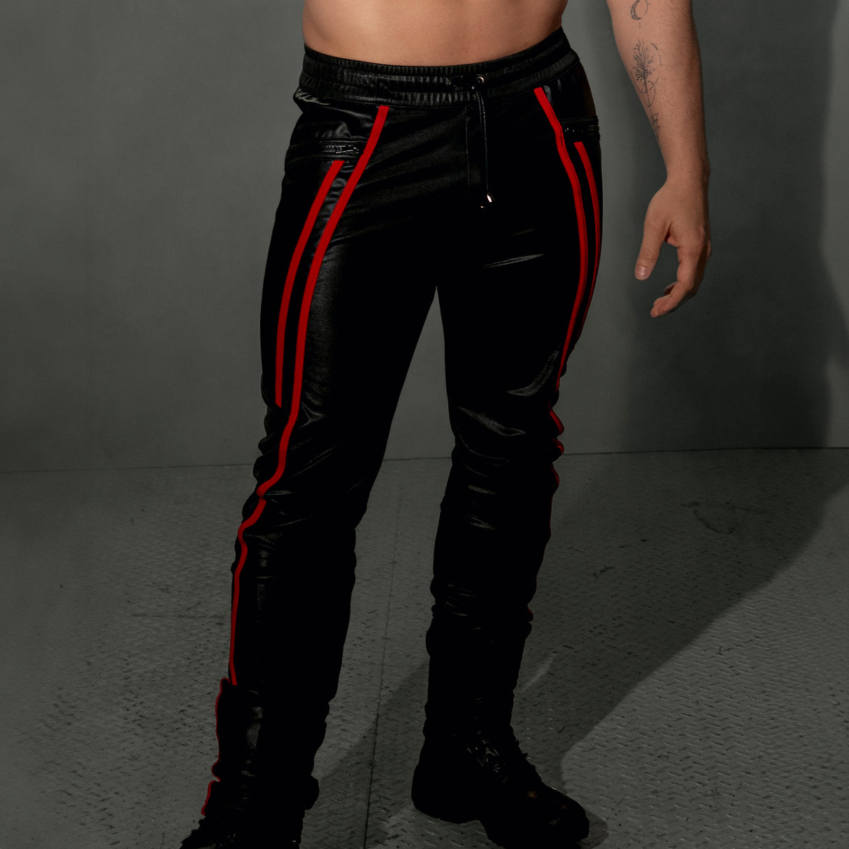 Dale Mas Biker + Kinky Pants Black Red