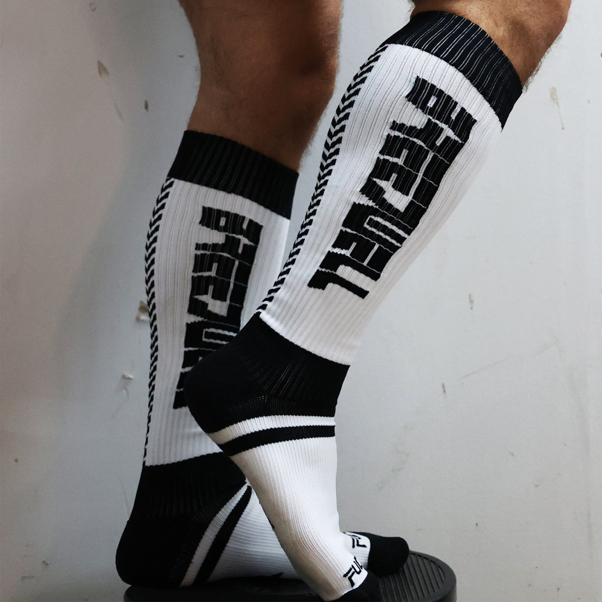 Breedwell Eternity Socks White