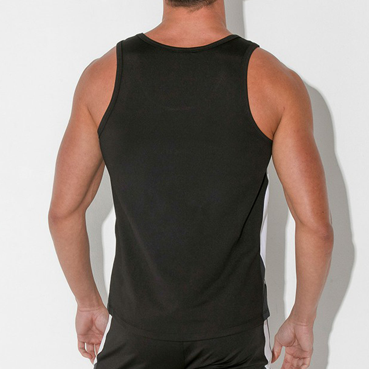 Code 22 Rush Tank Top Black