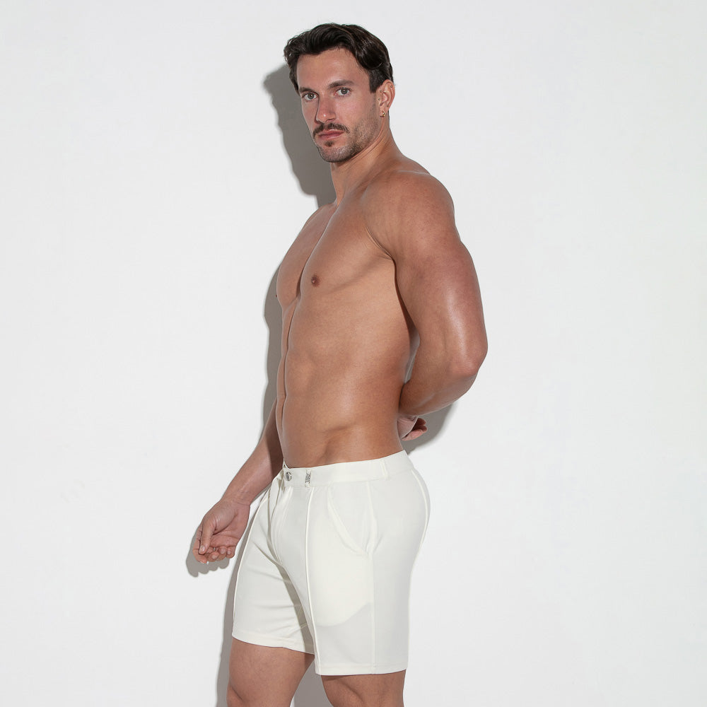 Code 22 Sleek Short Off White
