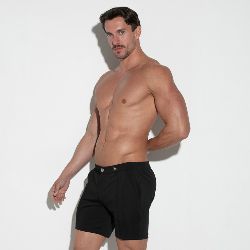 Code 22 Sleek Short Black