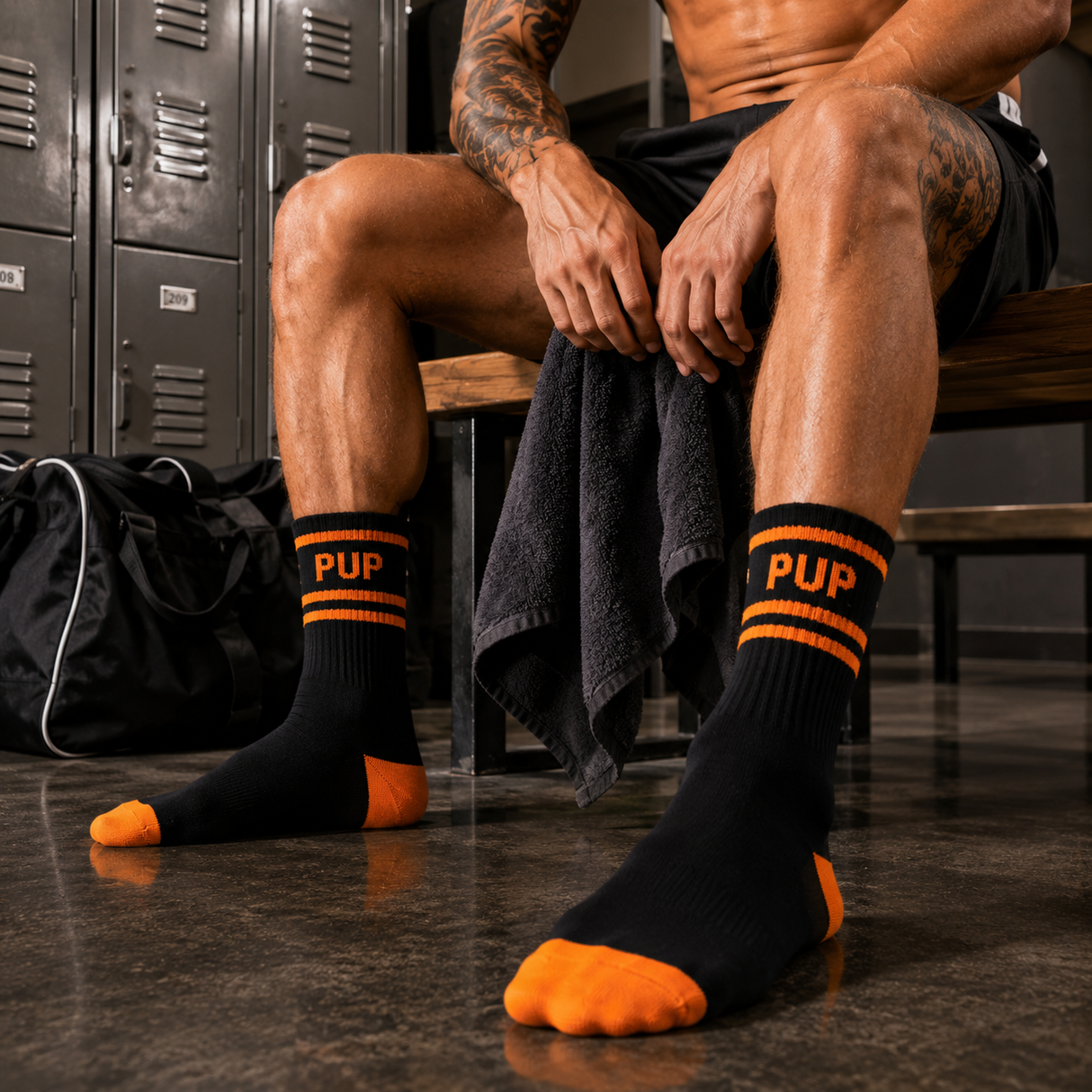 ruff GEAR Crew Socks PUP Black Orange