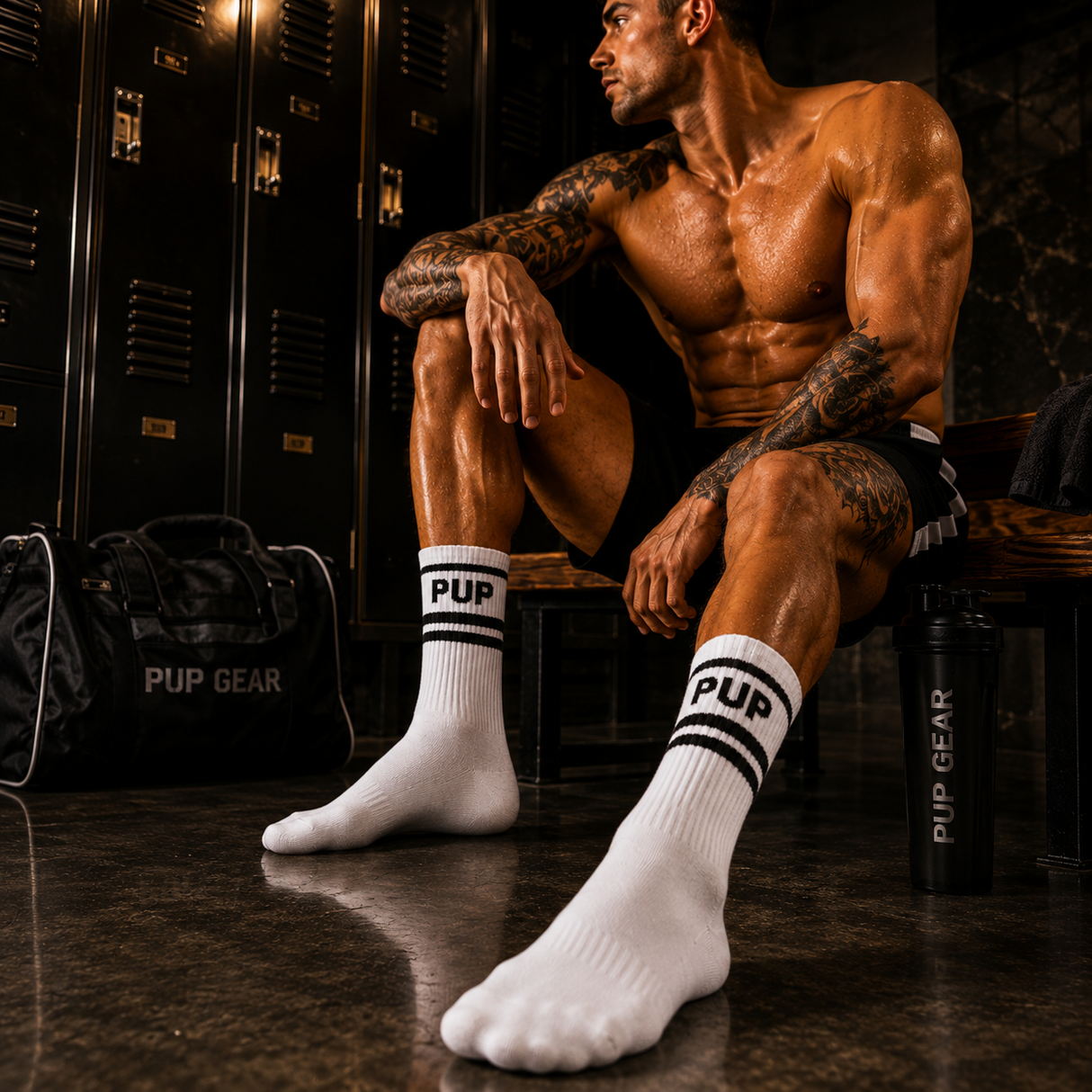 ruff GEAR Crew Socks PUP White Black
