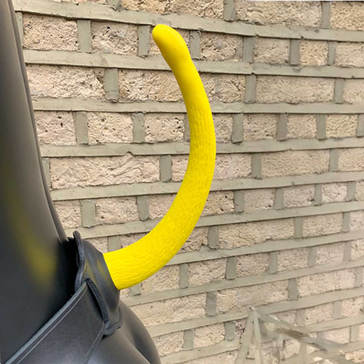 Square Peg Show Tail Puppy Yellow