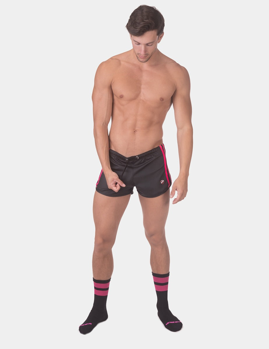 Barcode Berlin Short Byron Laboratory Black Pink