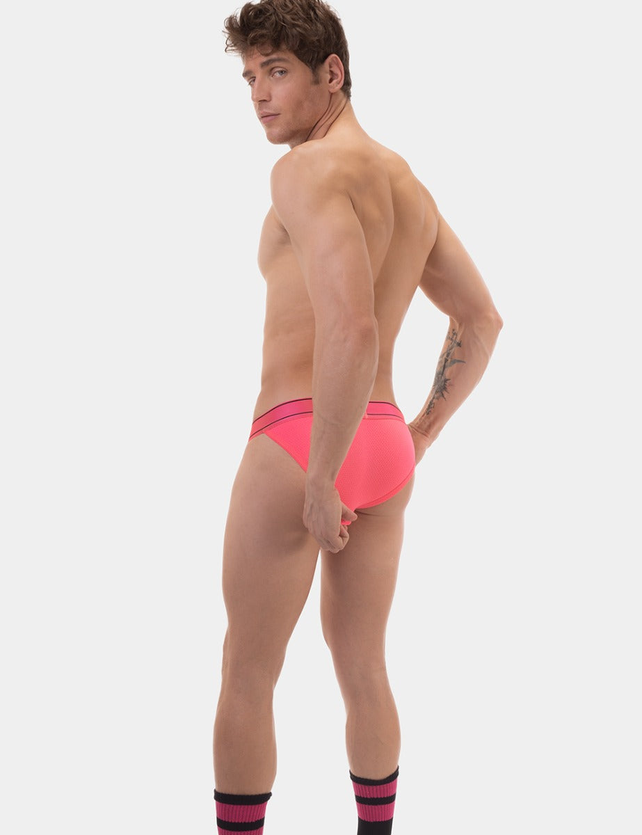 Barcode Berlin Brief Tijure Neon Pink