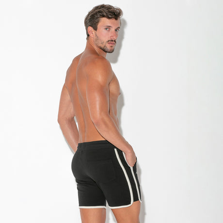 Code 22 Focus Short Black