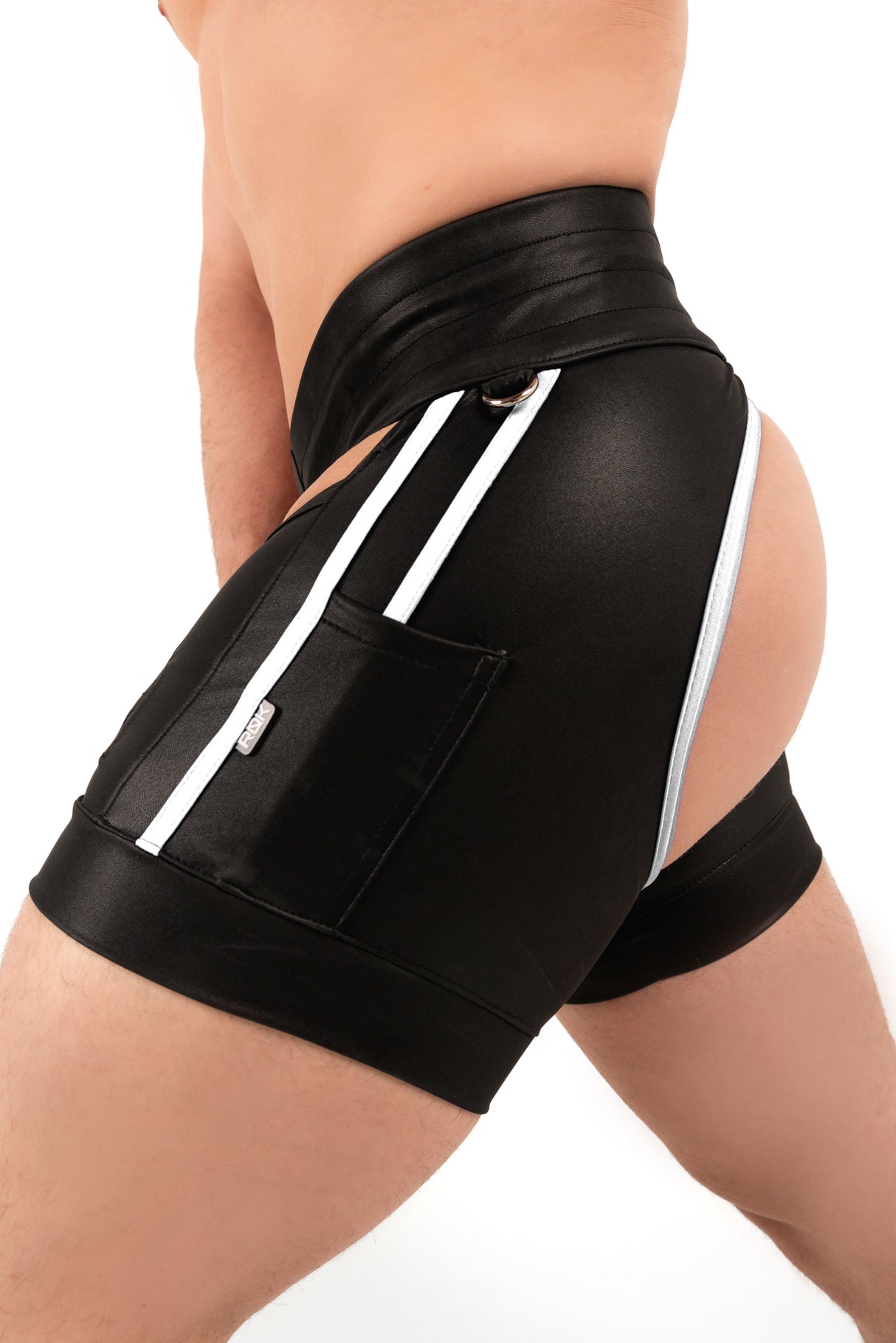 ROK Kinky Chap Short Black White