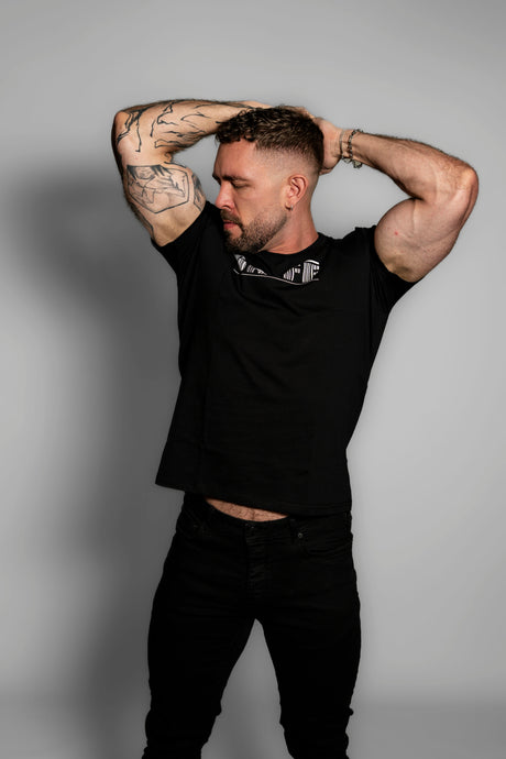 ruff GEAR Barcode Graphic T-Shirt SNIFF