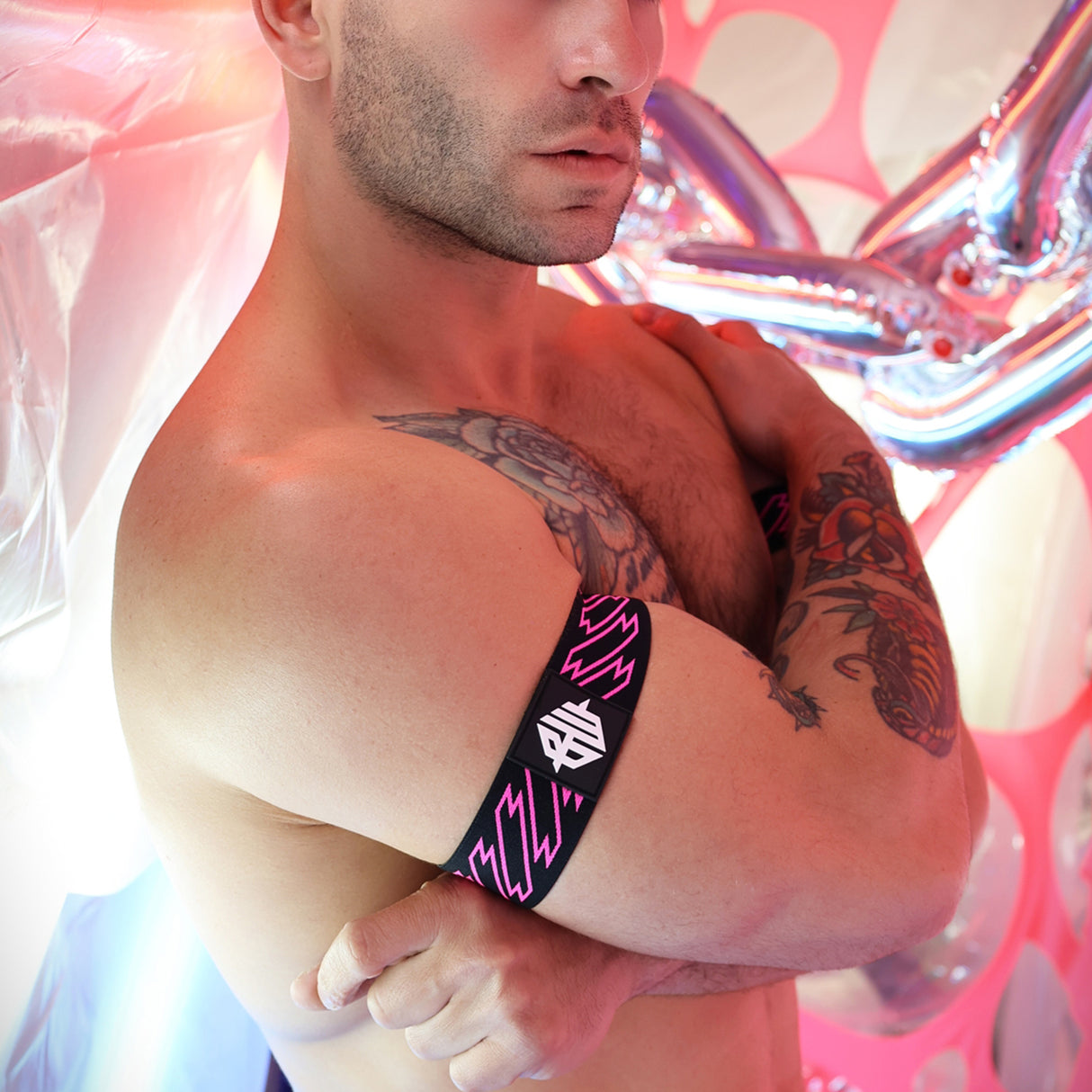 Breedwell Gagged Armbands Neon Pink