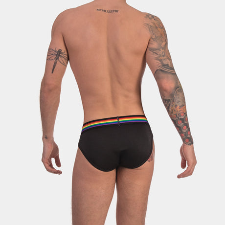Barcode Berlin Pride Brief Black