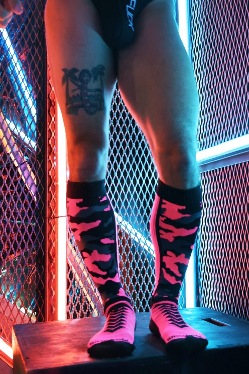 Breedwell Neo Camo Socks Neon Pink