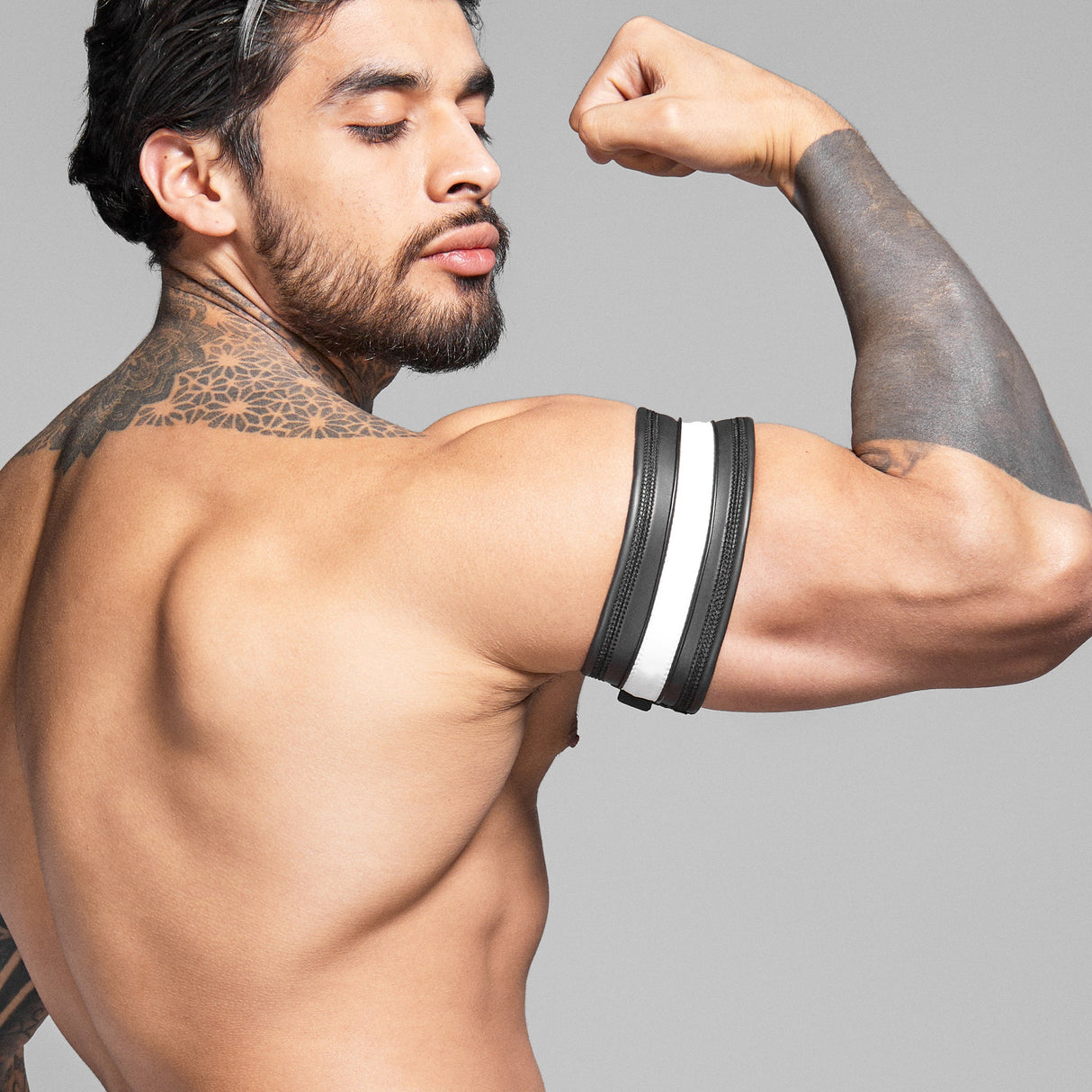 Dale Mas Smooth Skin Neoprene Bicep Strap Wide Black White