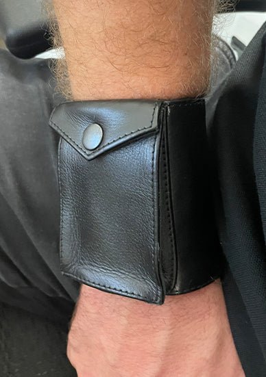 ruff GEAR Ultimate Wrist Wallet