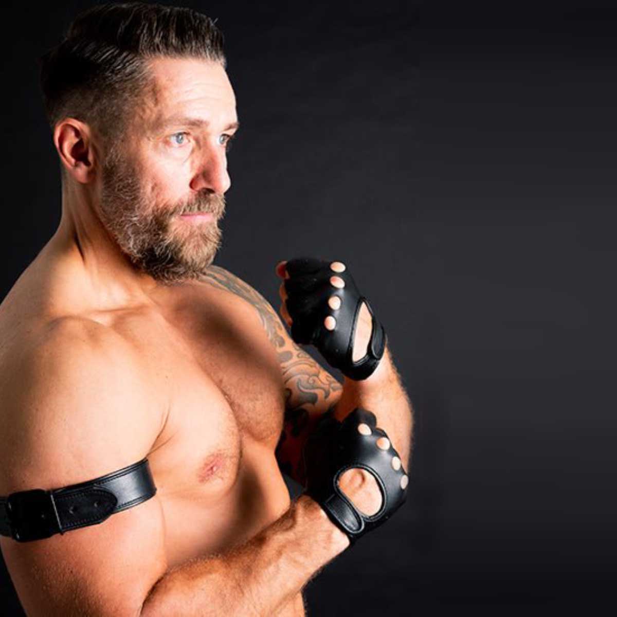 ruff GEAR Fingerless Leather Gloves Black
